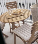 Classic wooden chair - imagine 3